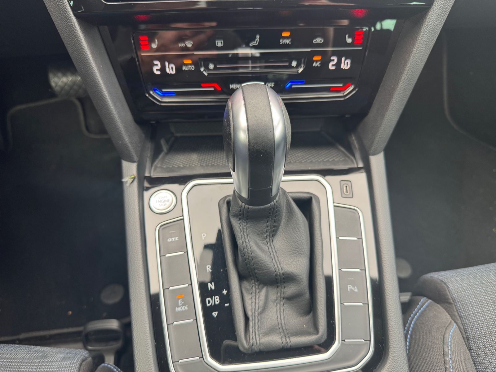 Volkswagen Passat 24