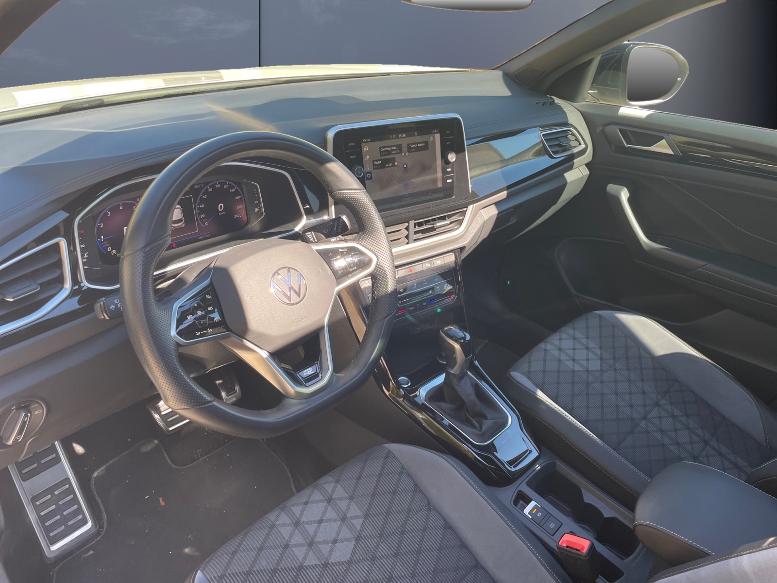Volkswagen T-Roc 9