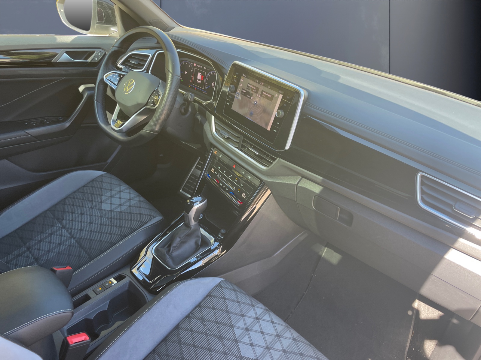 Volkswagen T-Roc 14