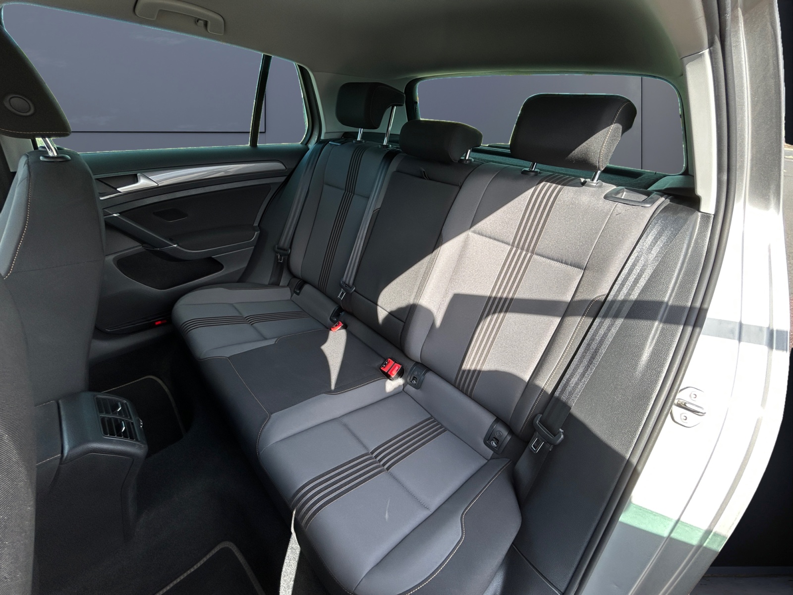 Volkswagen Golf 10