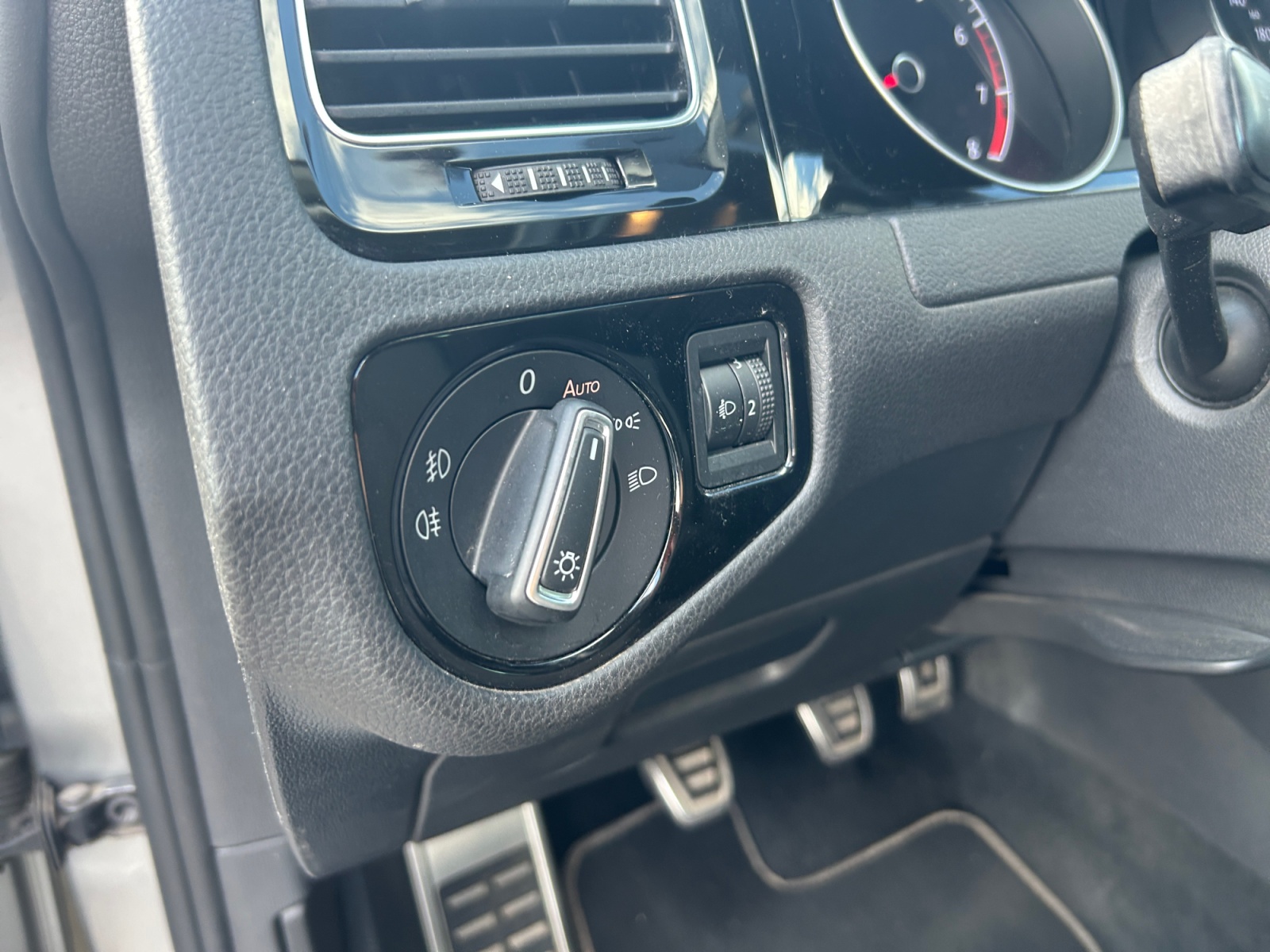 Volkswagen Golf 20
