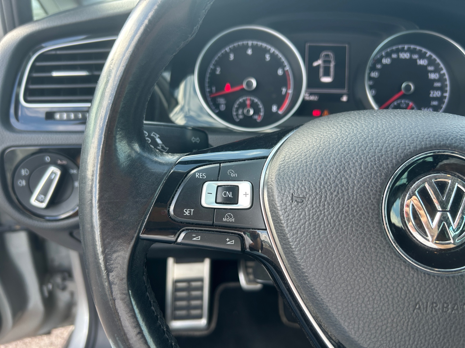 Volkswagen Golf 22