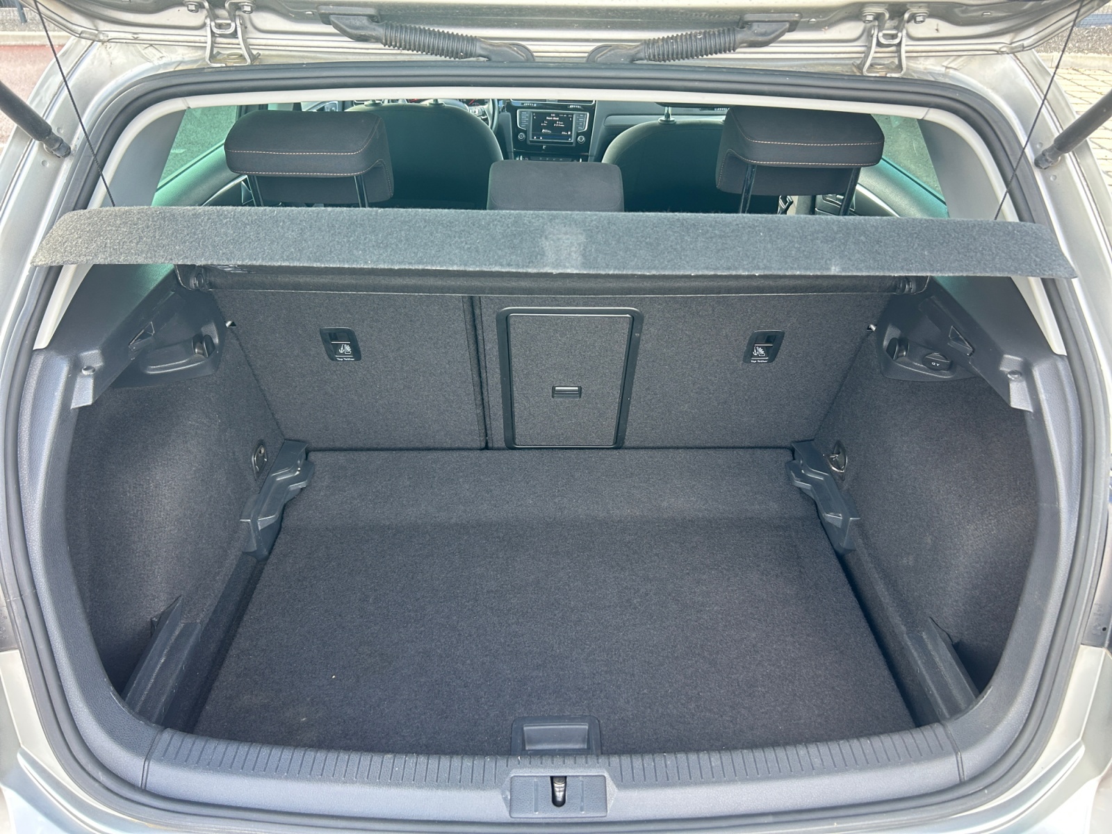 Volkswagen Golf 32