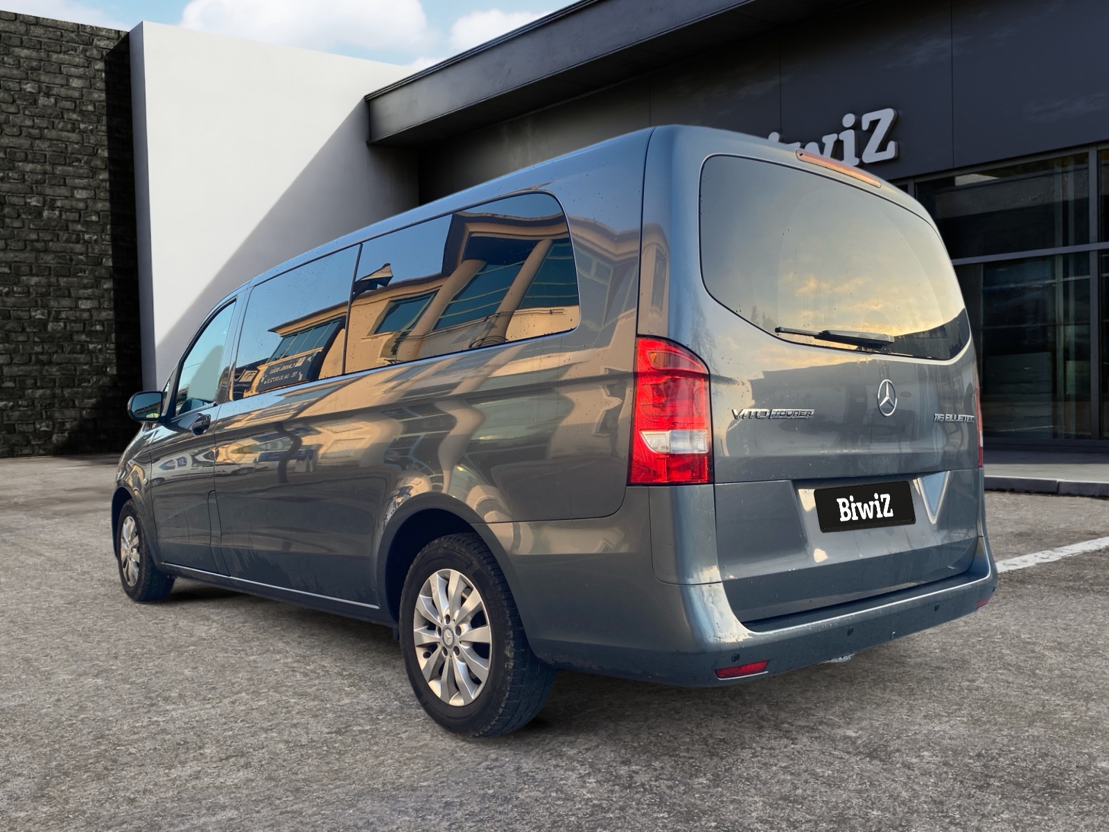 Mercedes-Benz Vito 2