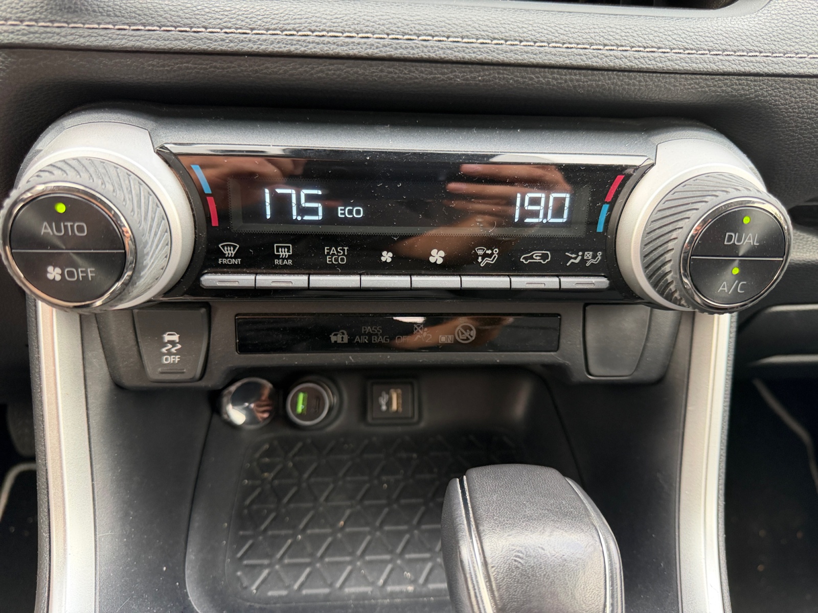 Toyota Rav-4 19