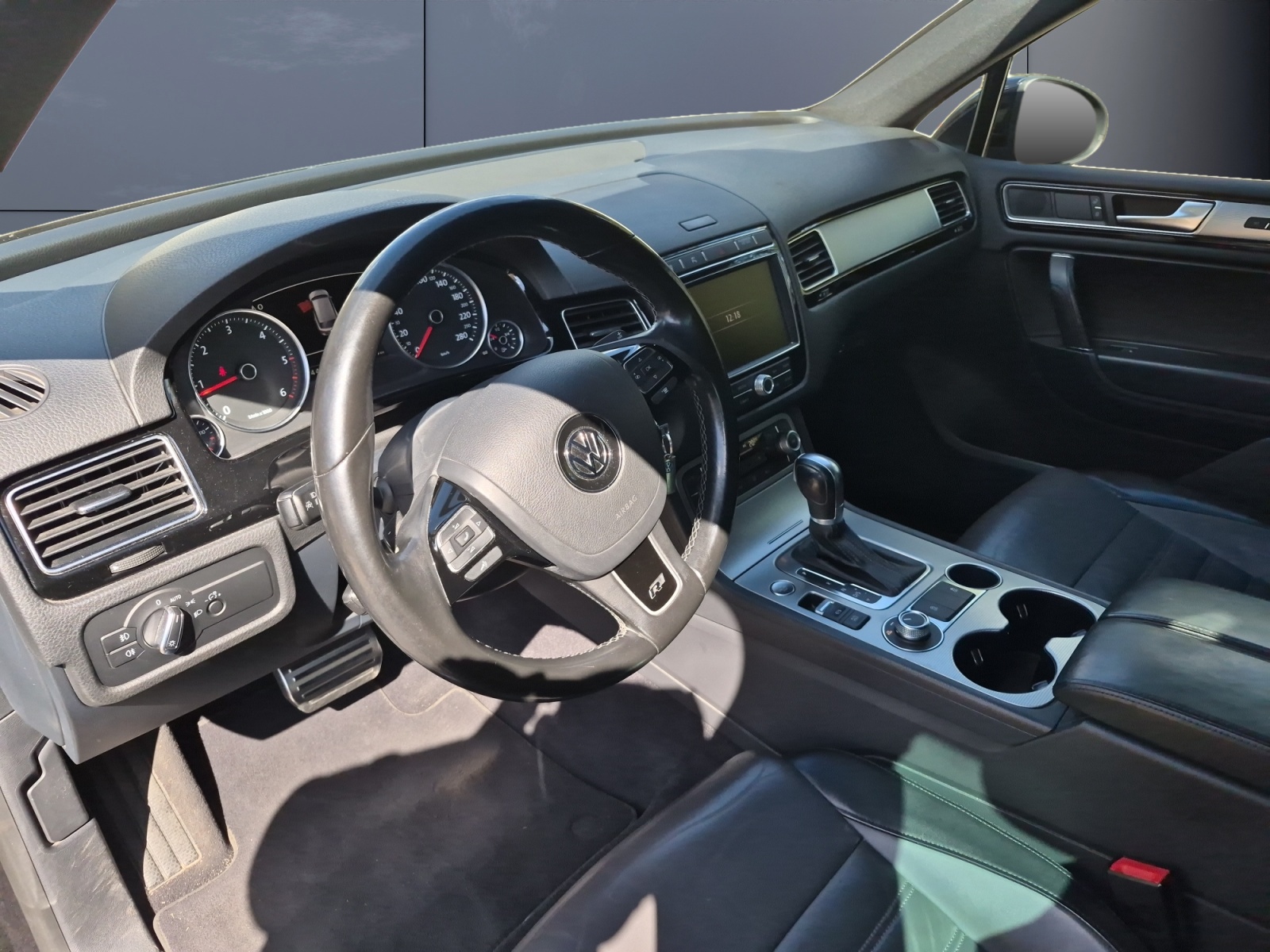 Volkswagen Touareg 8