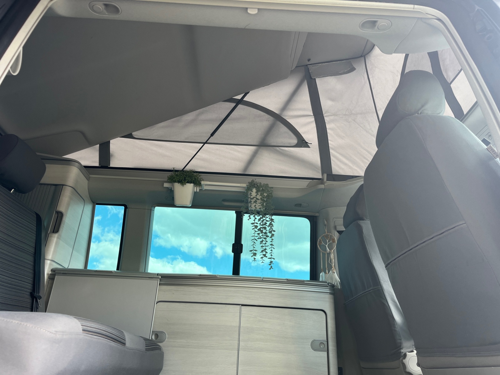 Volkswagen California 25