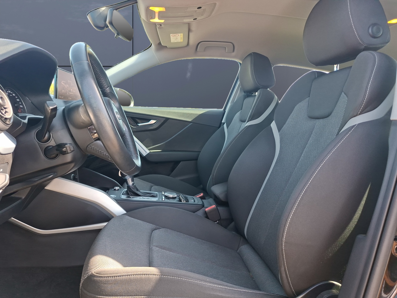 Audi Q2 9