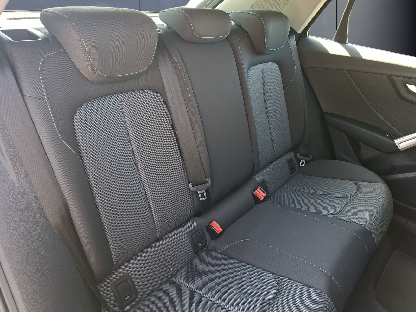 Audi Q2 11