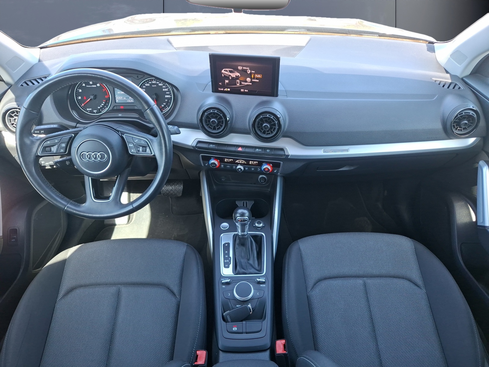 Audi Q2 14
