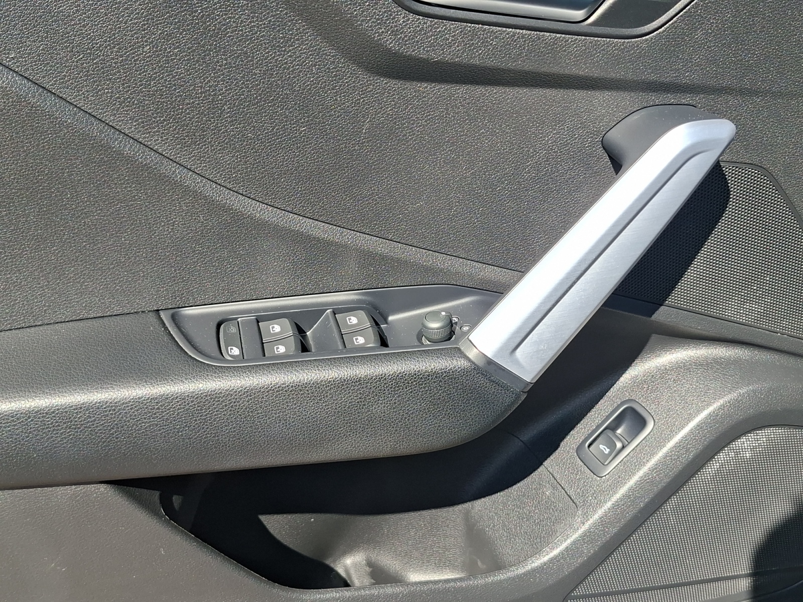 Audi Q2 17