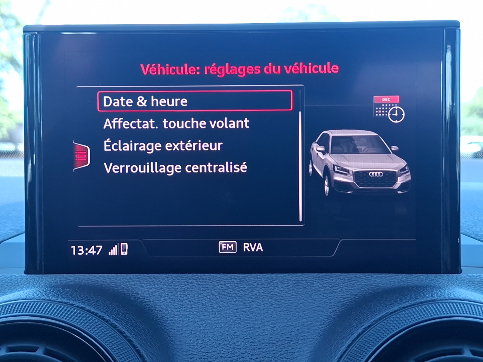 Audi Q2 25
