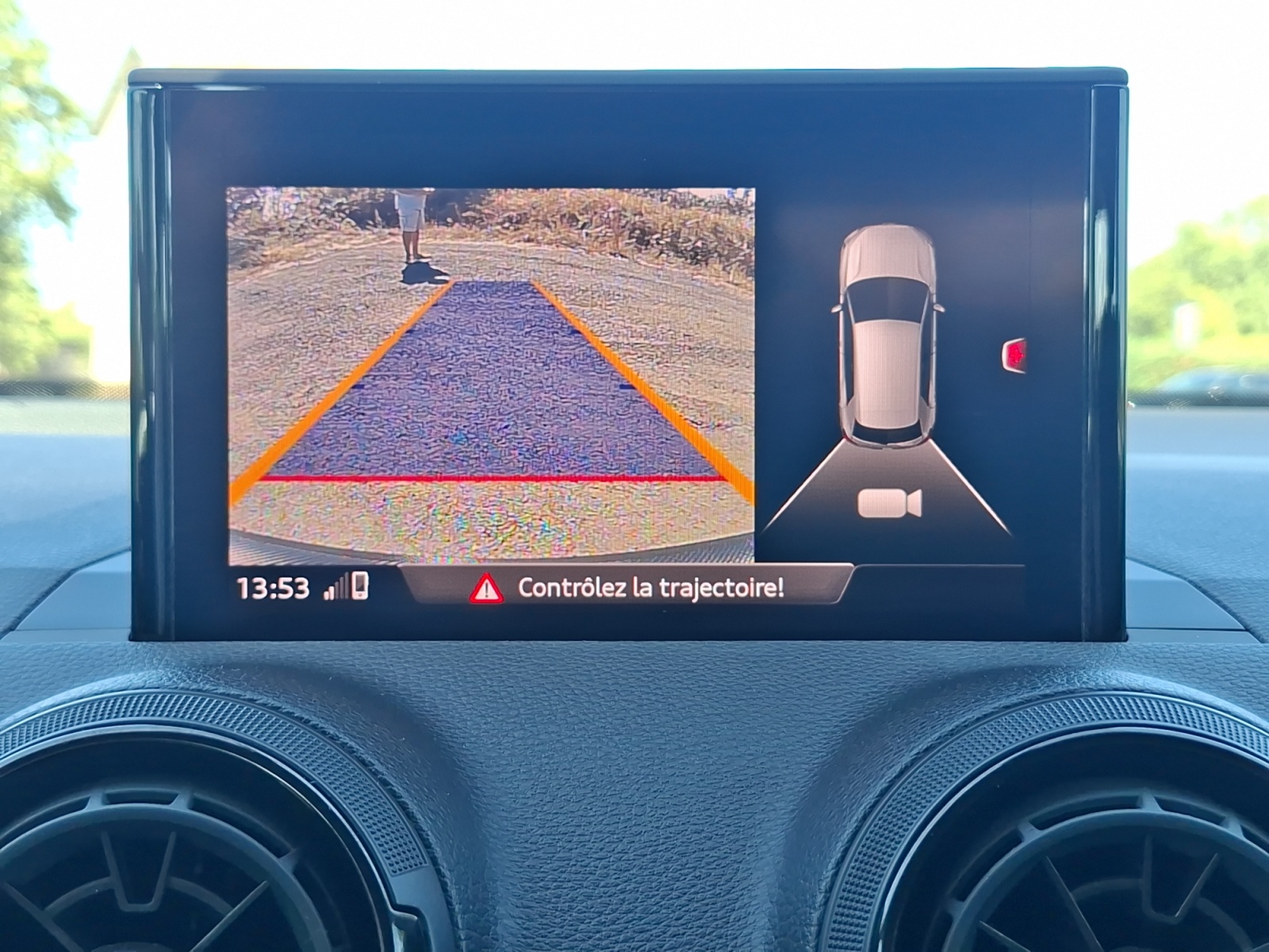 Audi Q2 31