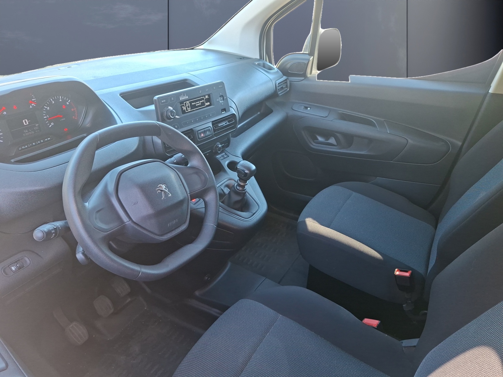 Peugeot Partner 8