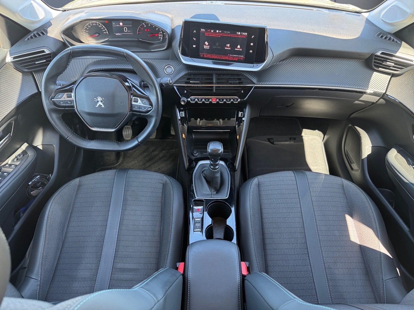 Peugeot 208 14