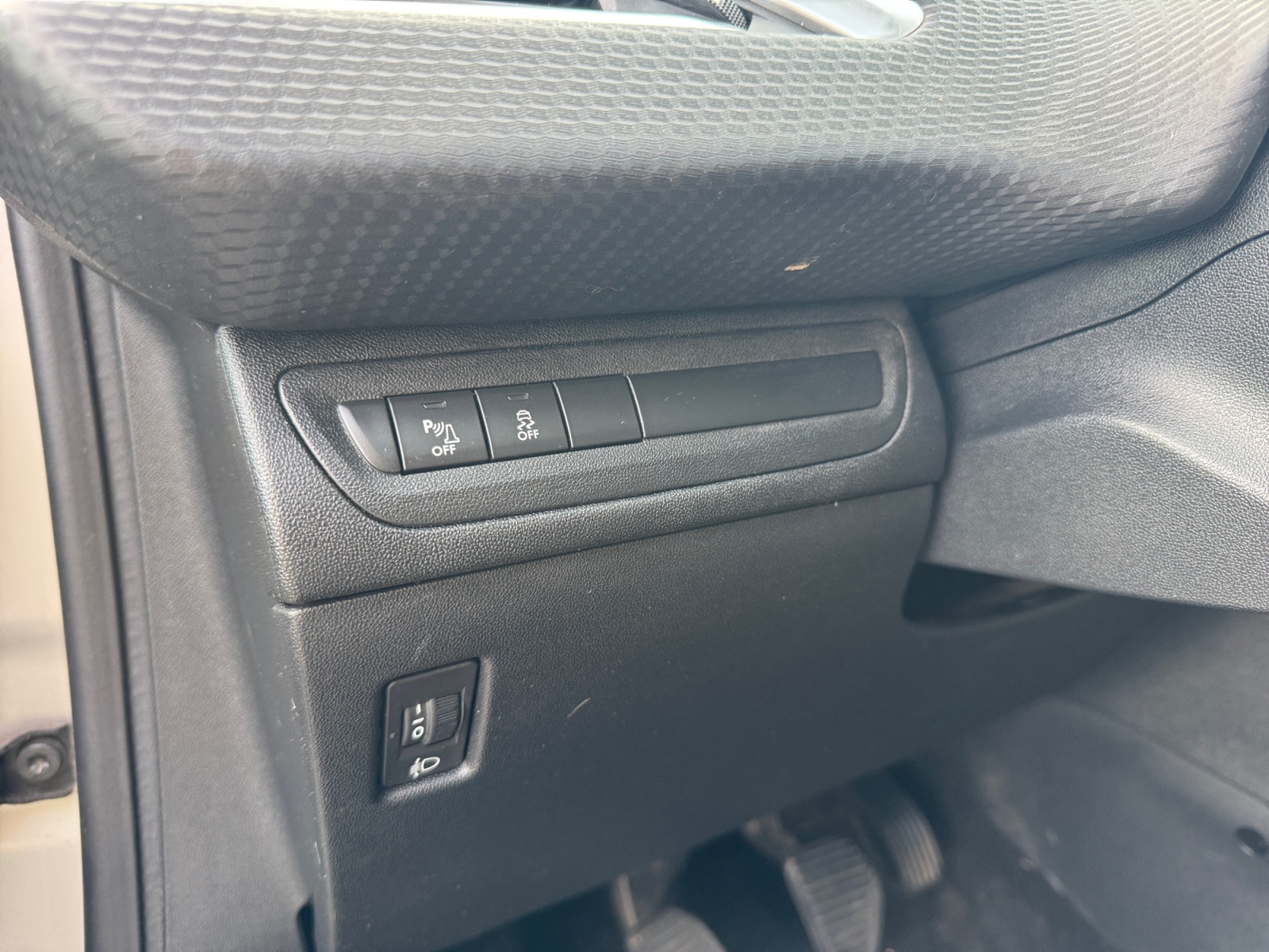Peugeot 208 18