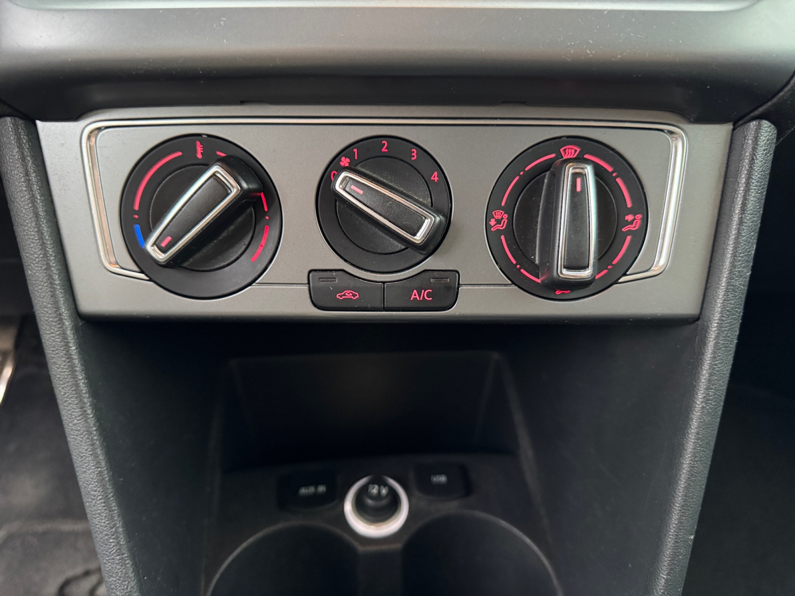 Volkswagen Polo 28
