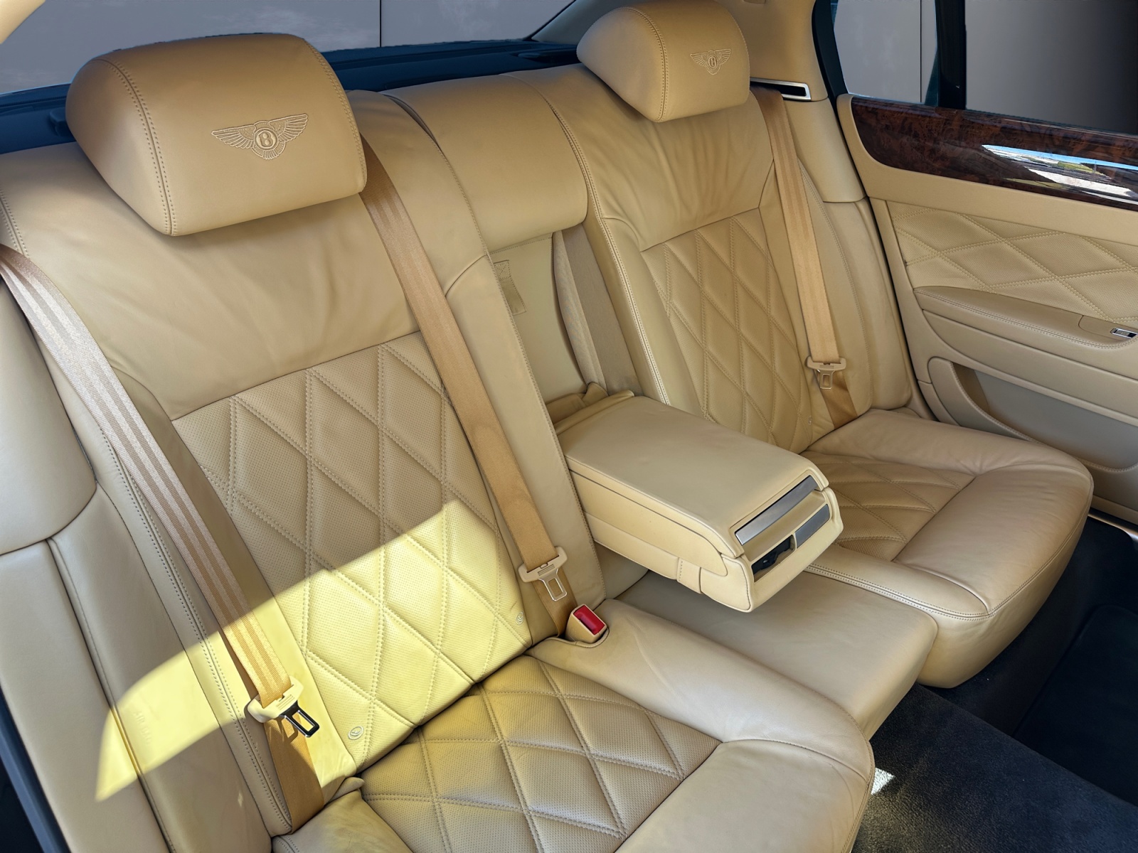 Bentley Continental 11