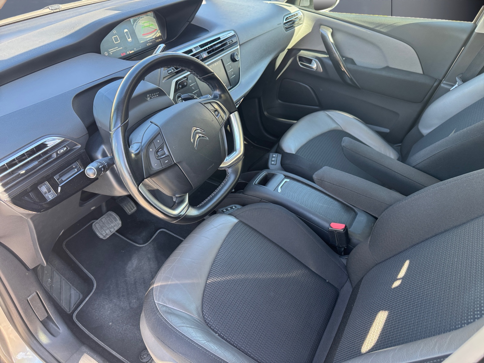 Citroen C4 Picasso 8
