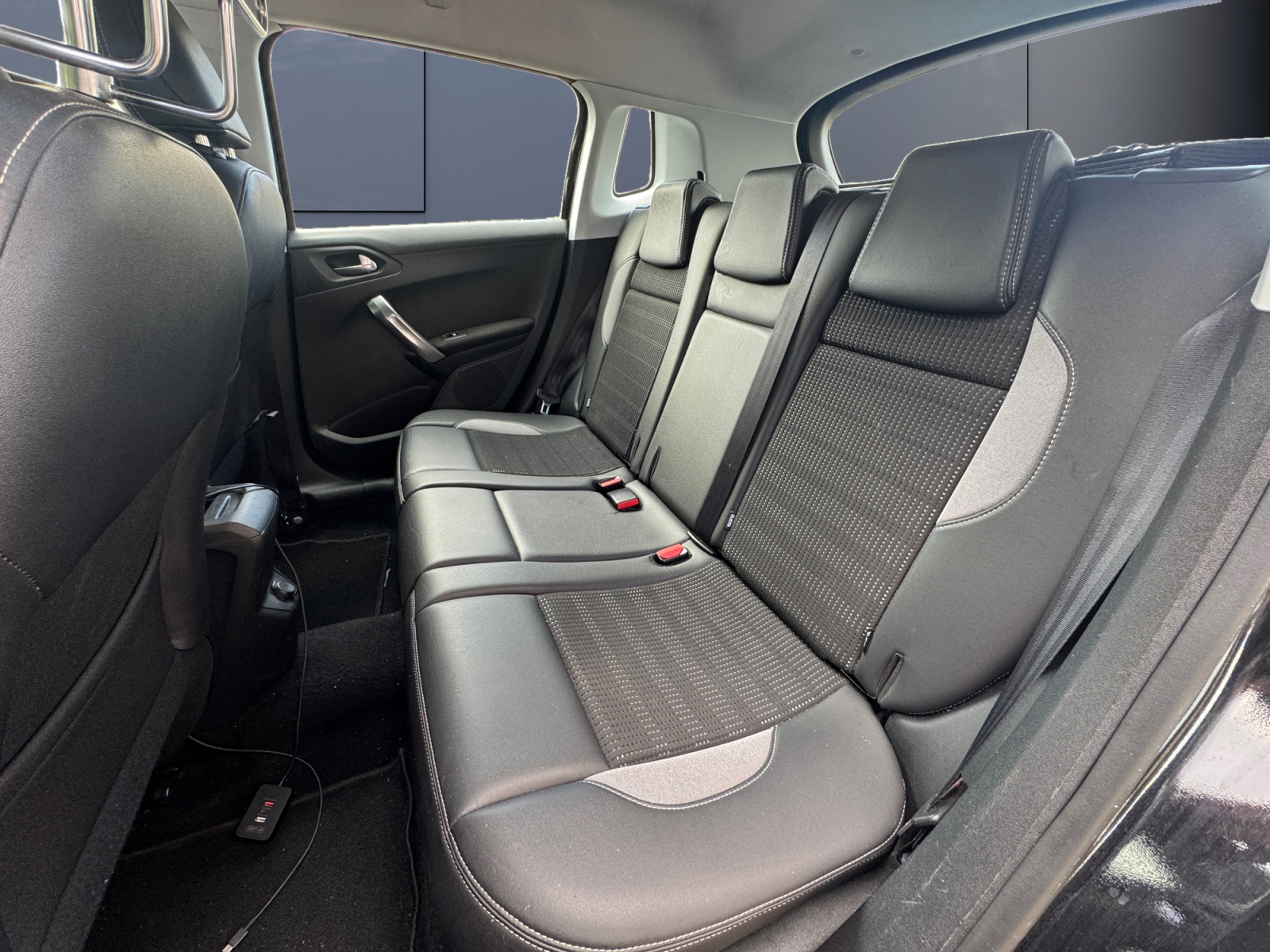 Peugeot 2008 10