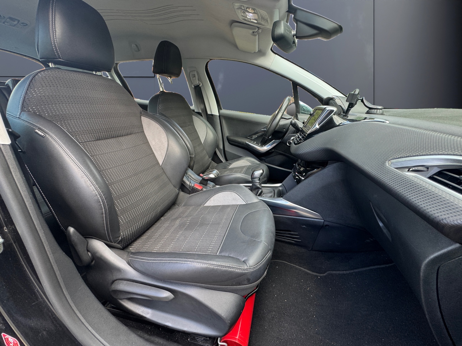 Peugeot 2008 13