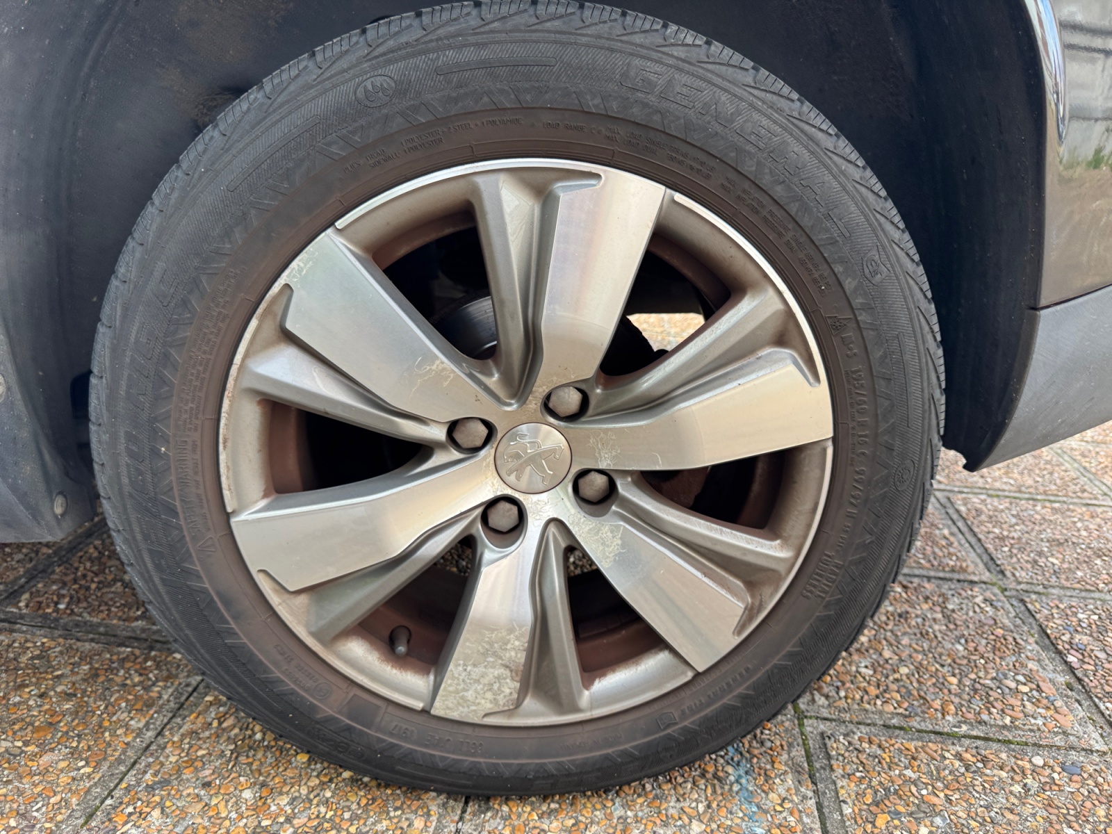 Peugeot 2008 32