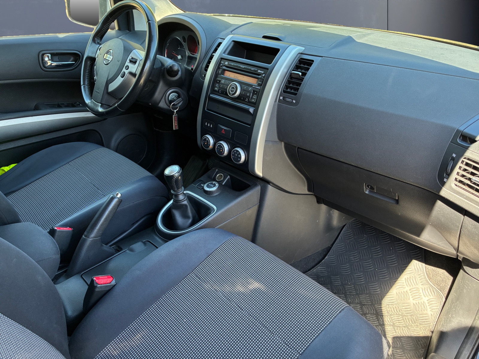 Nissan X-Trail 12