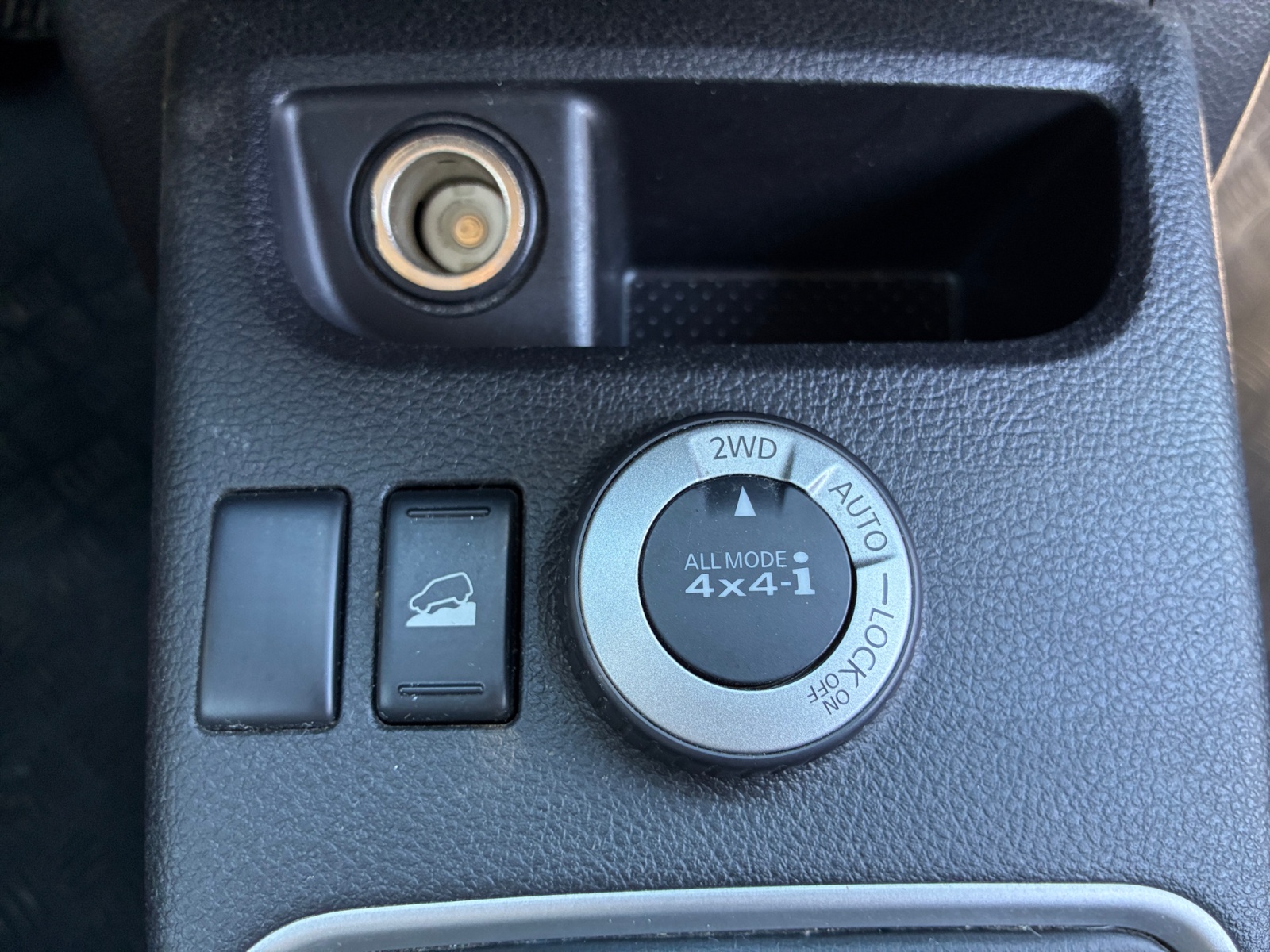 Nissan X-Trail 30