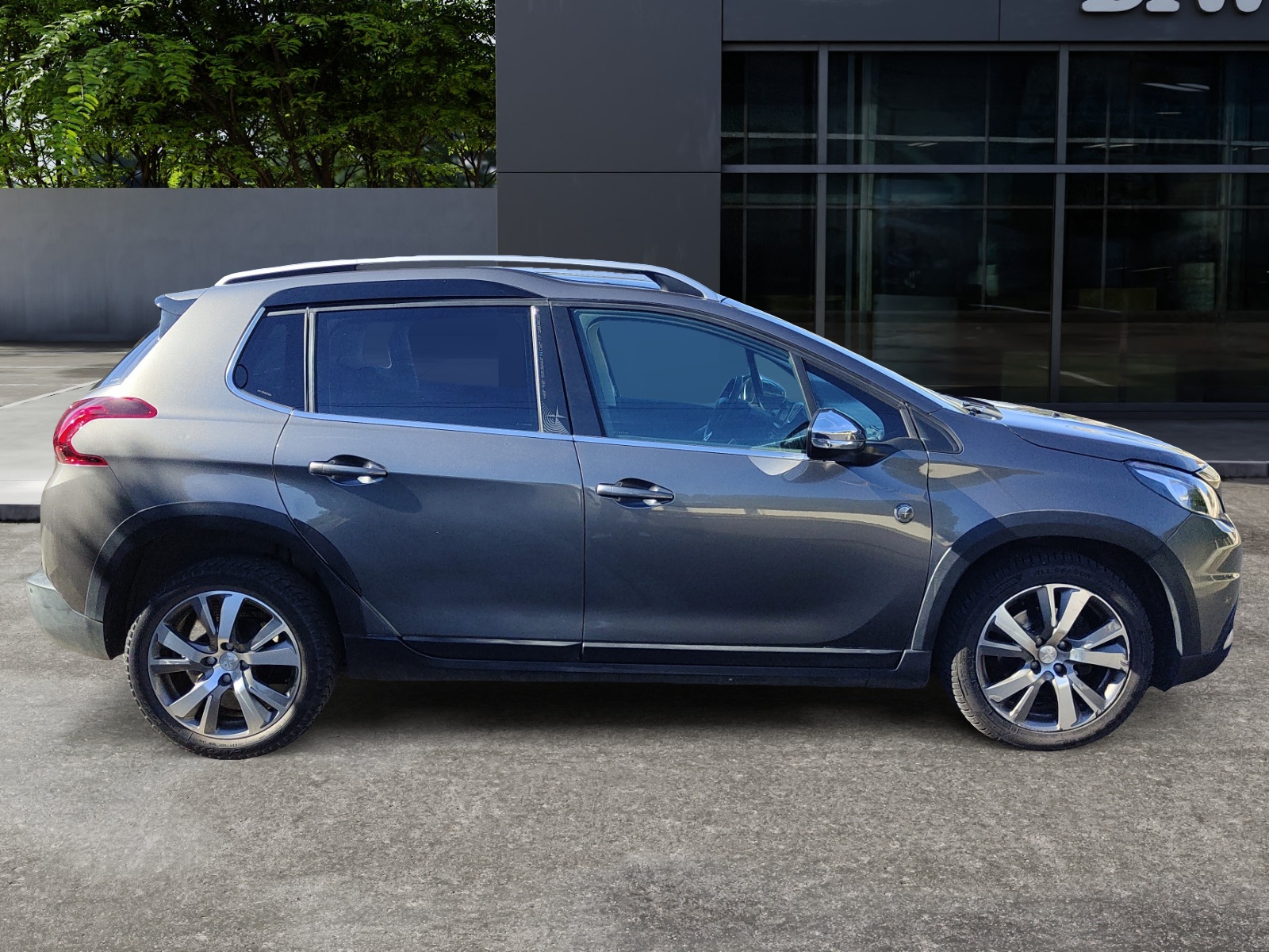 Peugeot 2008 5