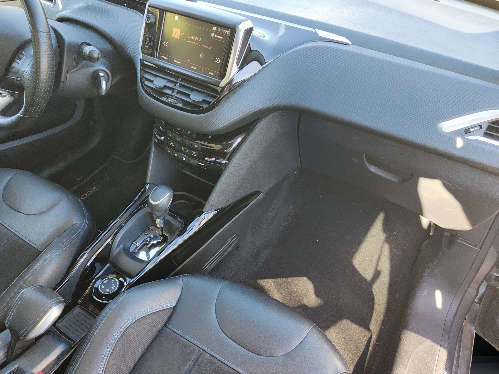 Peugeot 2008 12