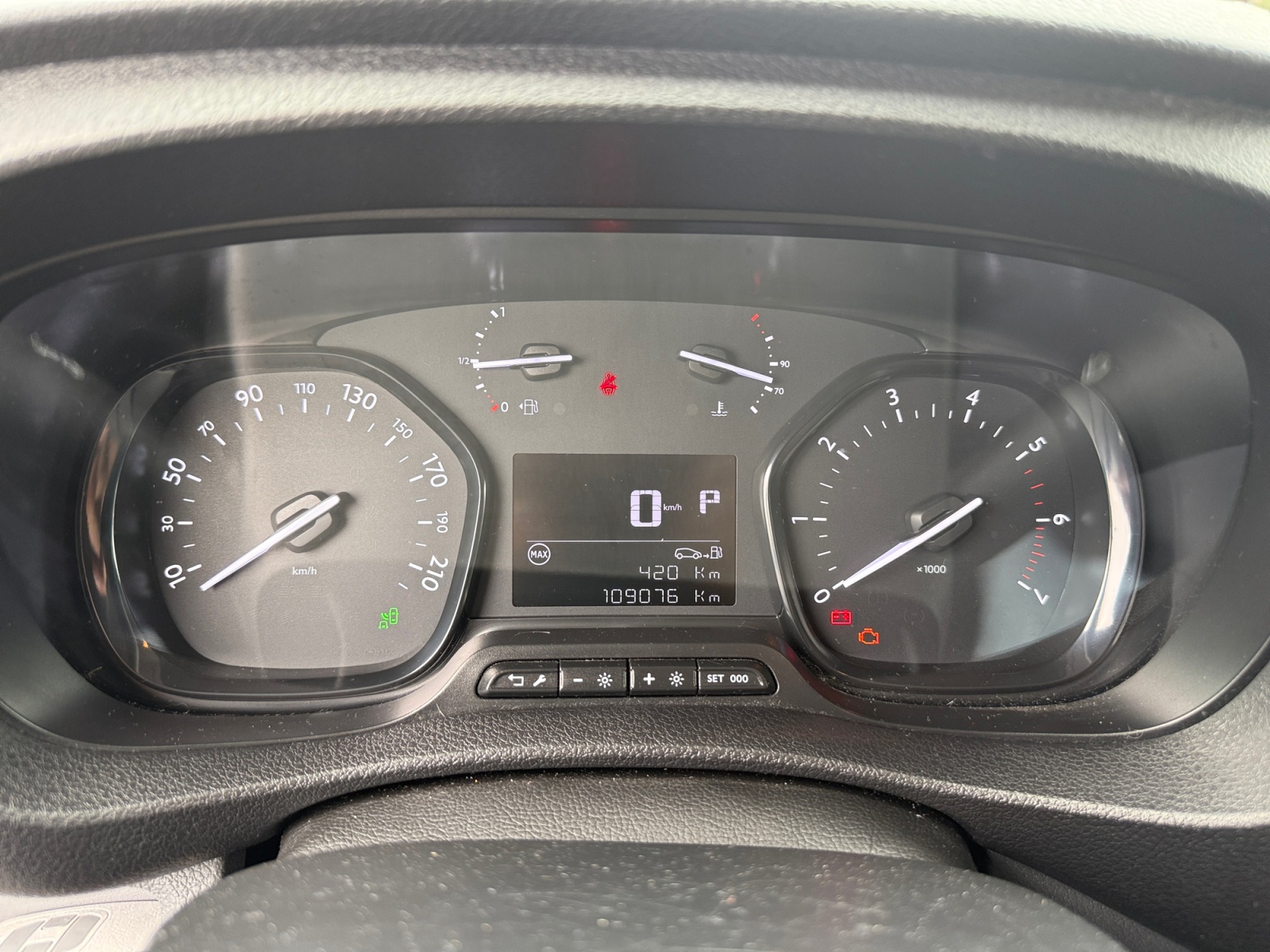 Peugeot Expert 16