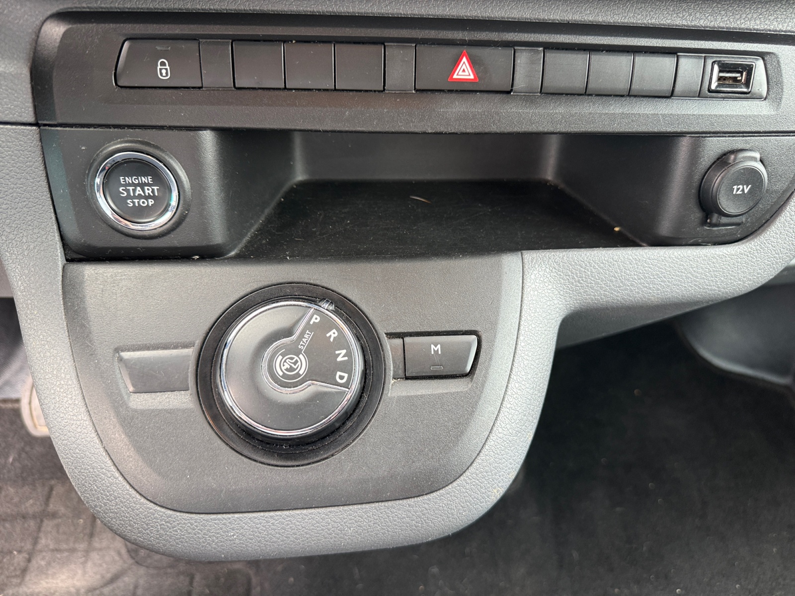 Peugeot Expert 23