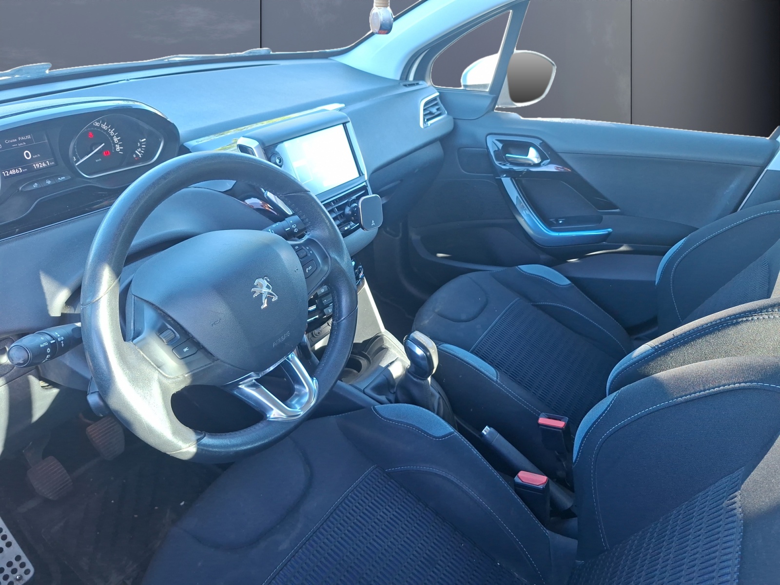 Peugeot 208 8