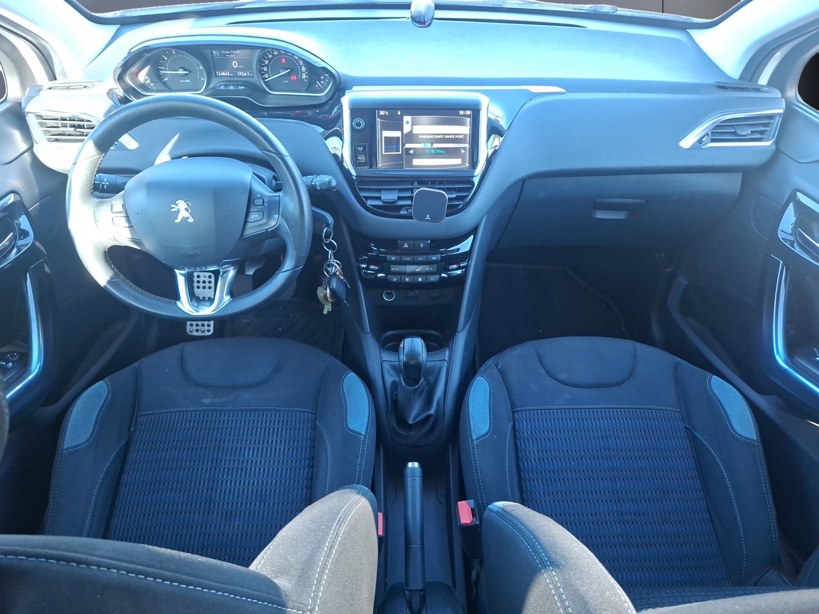 Peugeot 208 14