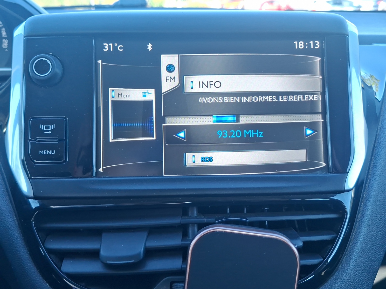 Peugeot 208 25