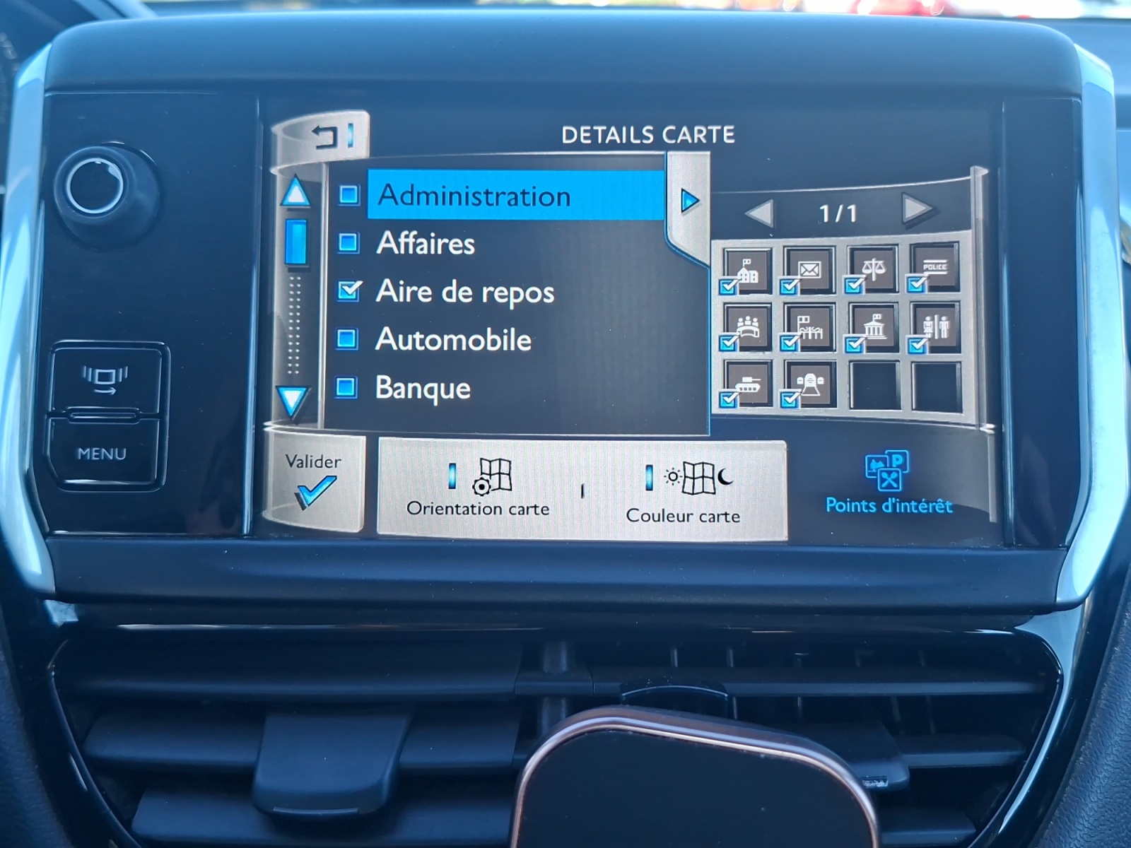 Peugeot 208 28