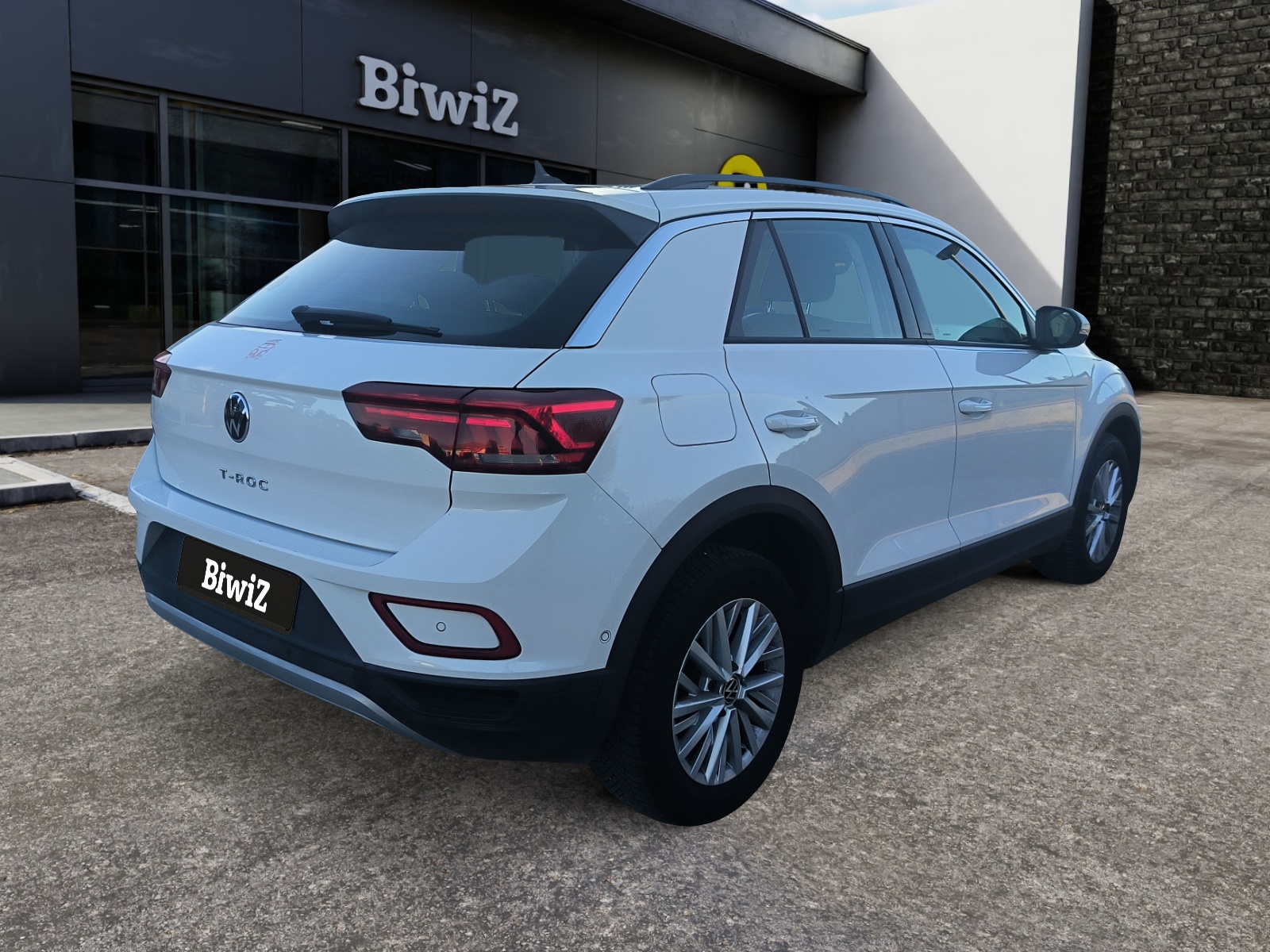 Volkswagen T-Roc 4