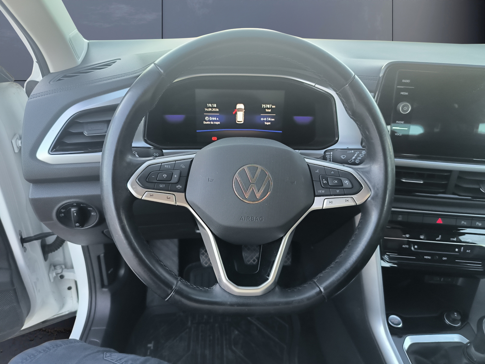 Volkswagen T-Roc 15