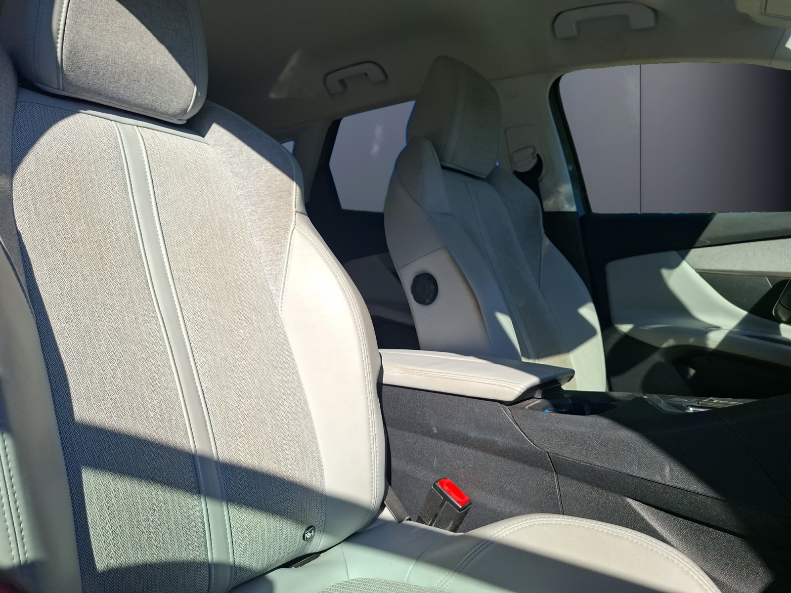 Peugeot 3008 13