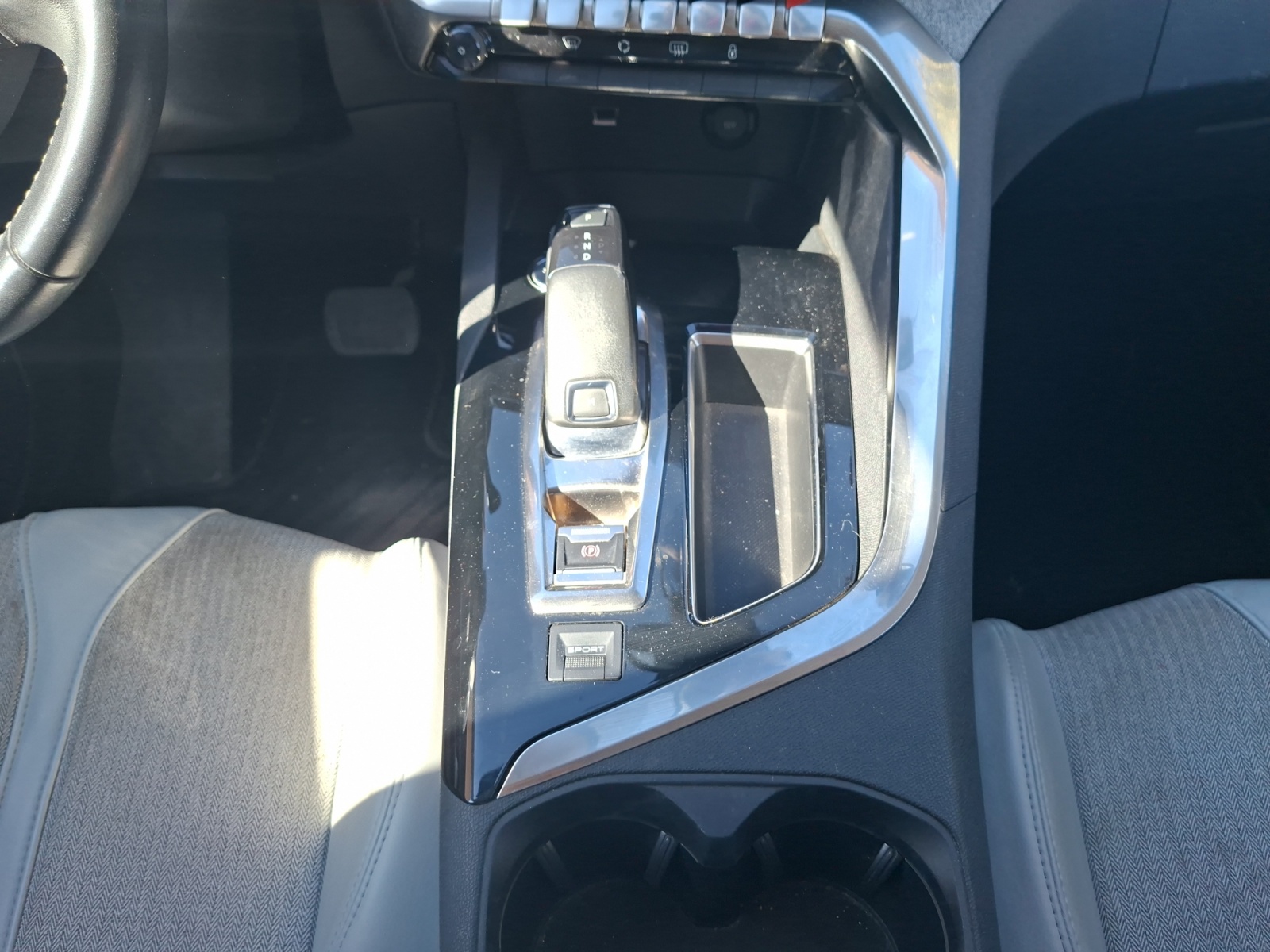 Peugeot 3008 24