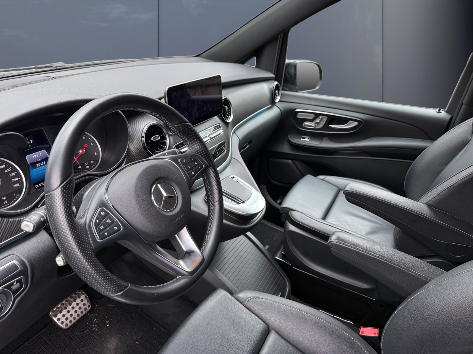 Mercedes-Benz Classe V 8