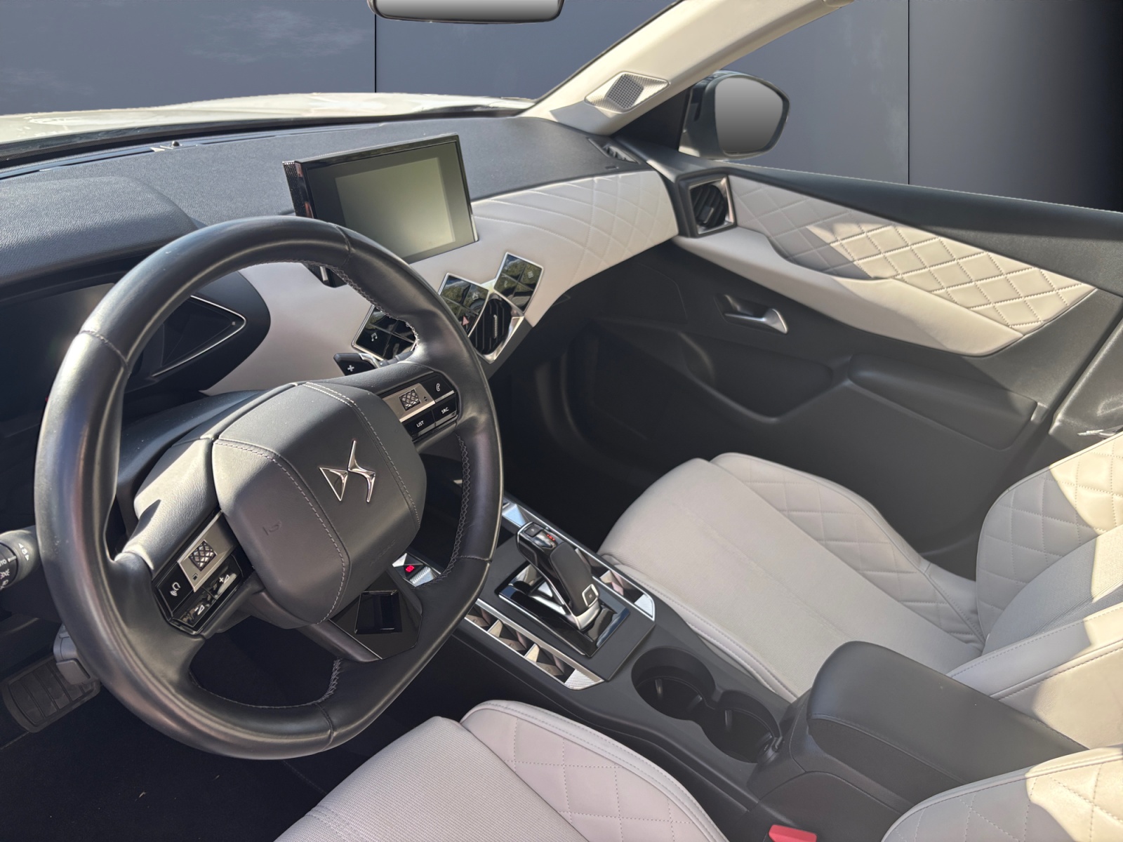 Ds Automobiles Ds3 8