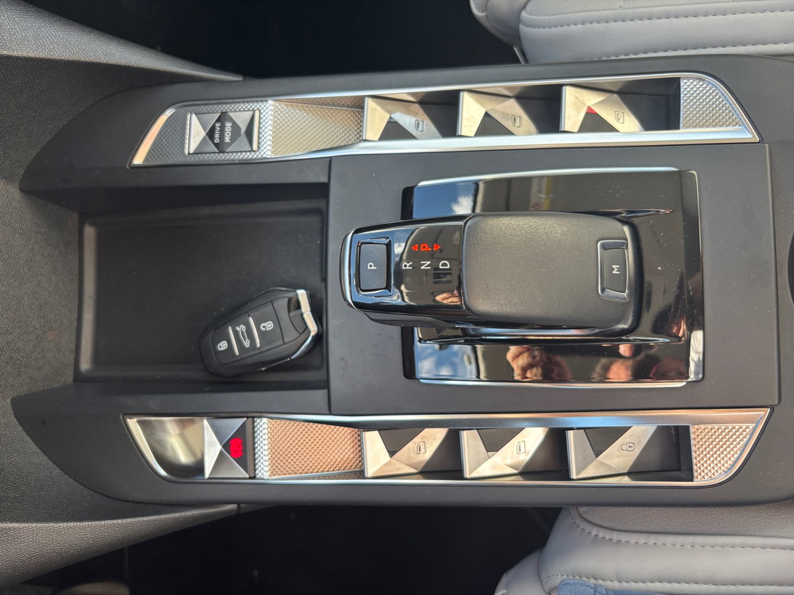 Ds Automobiles Ds3 24