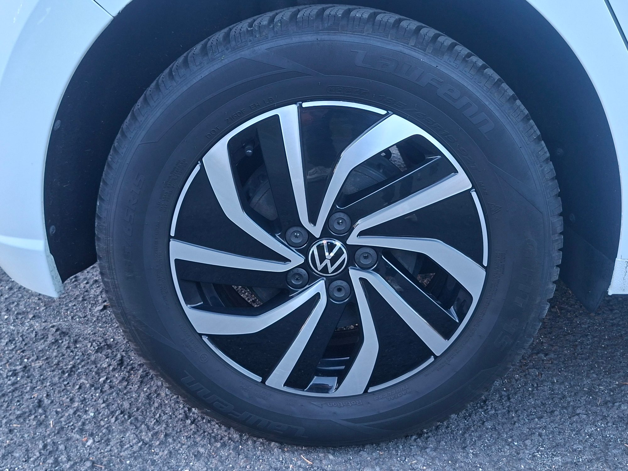 Volkswagen Polo 40