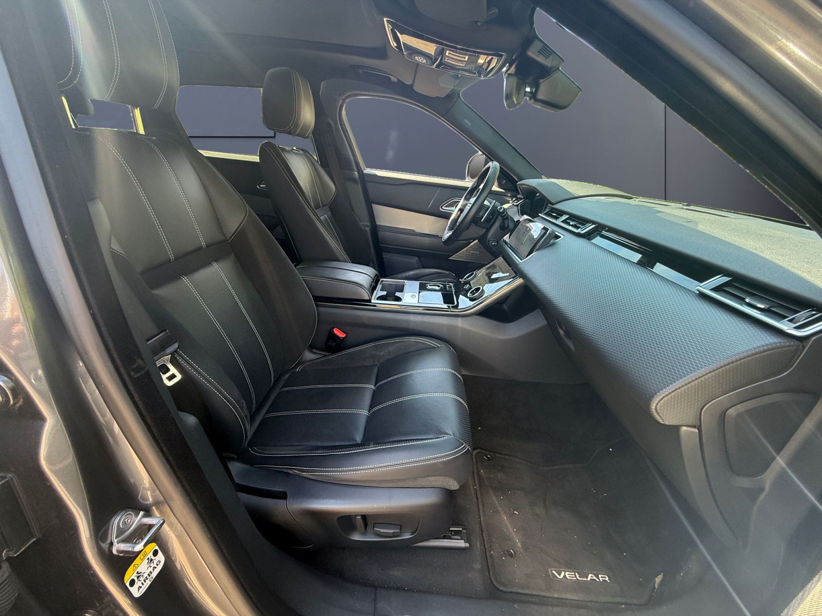Land Rover Range Rover Velar 14
