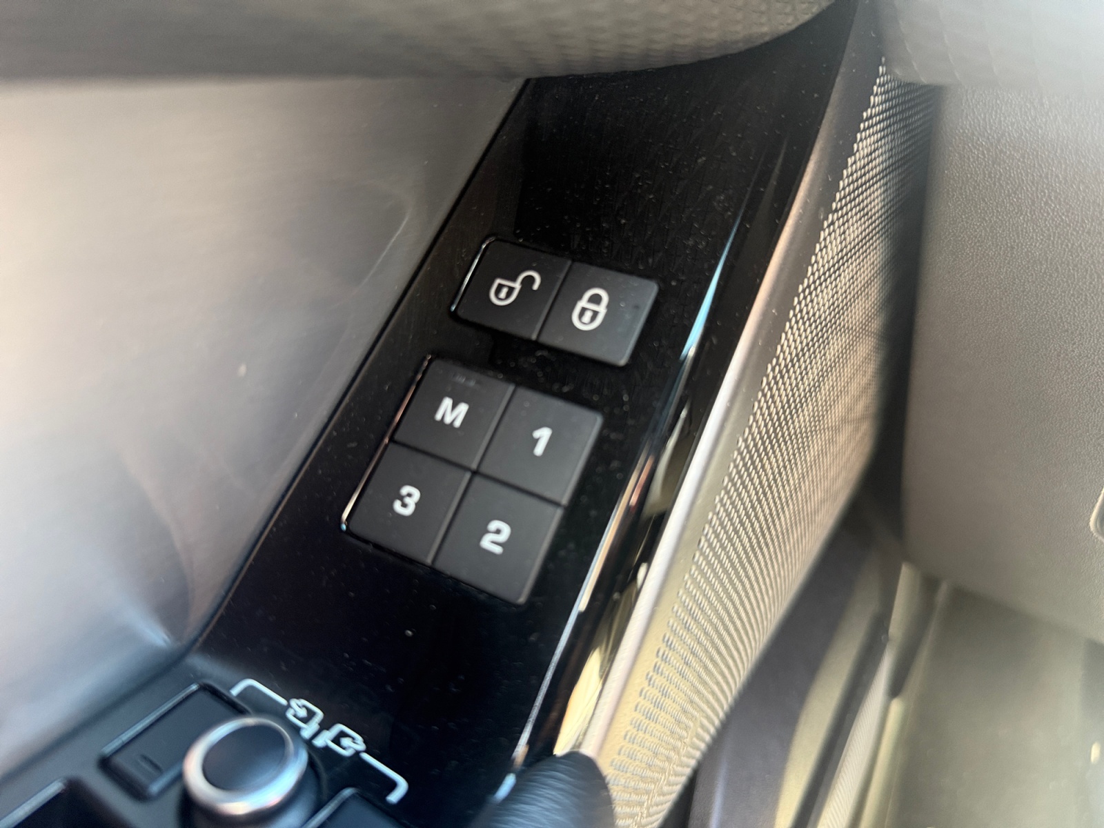 Land Rover Range Rover Velar 17