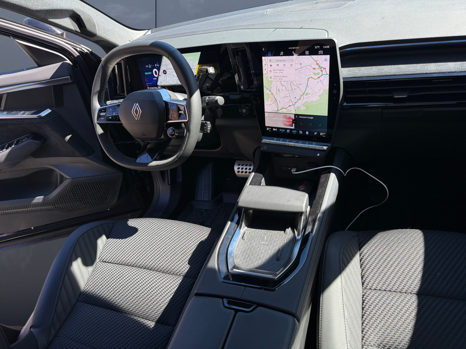 Renault Austral 12