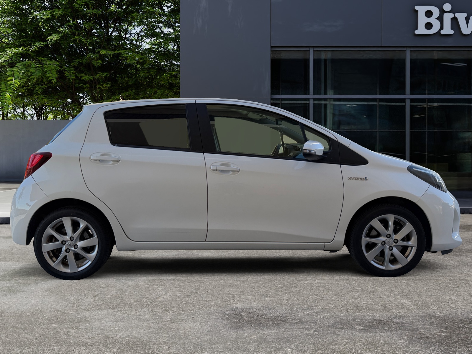 Toyota Yaris 5