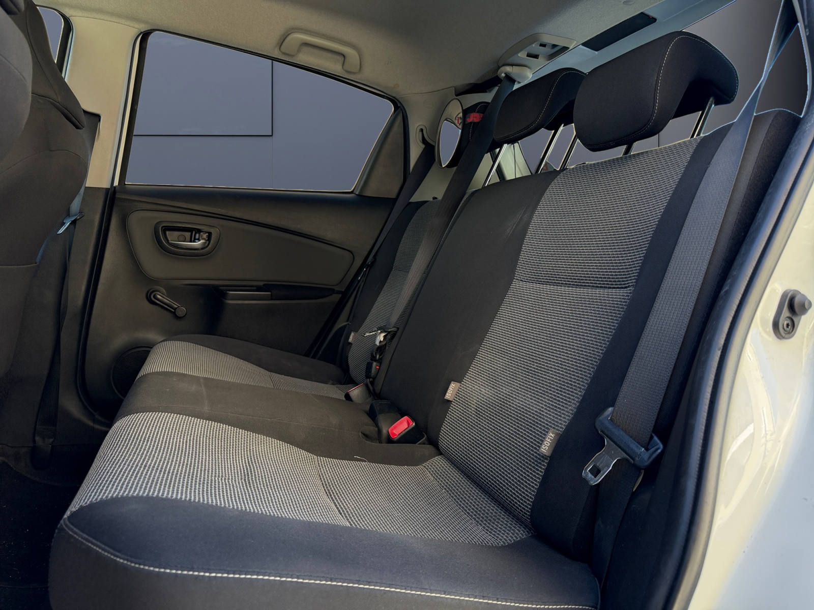 Toyota Yaris 10