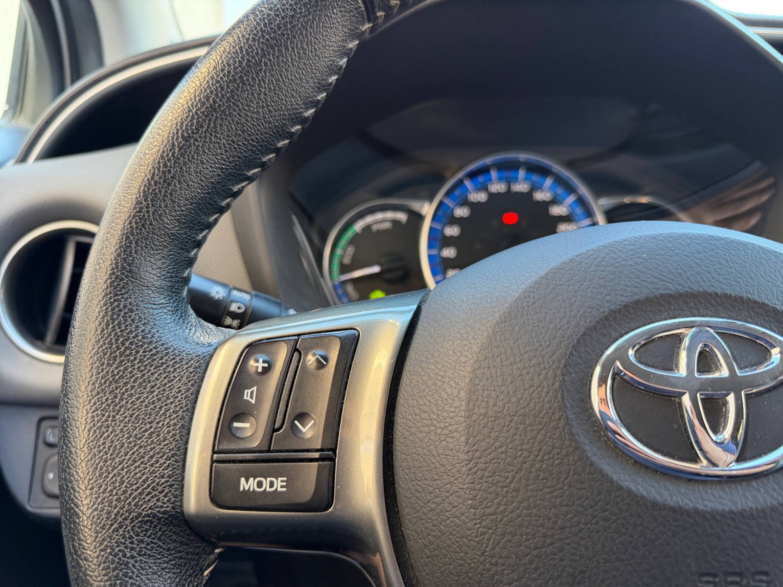 Toyota Yaris 21